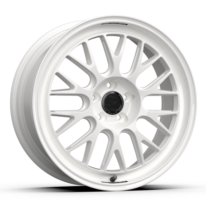 fifteen52 Holeshot RSR 19x9.5 5x114.3 ET38 Rally White