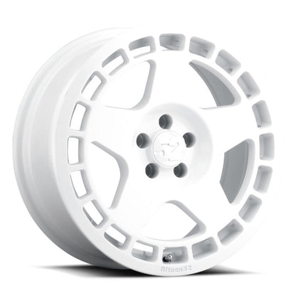 fifteen52 Turbomac 17x7.5 5x100 ET30 Rally White Wheel