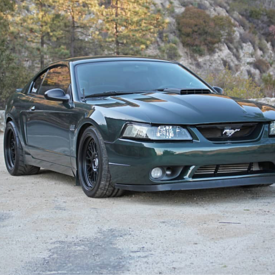 Whistler SK1 Satin Black Face / Gloss Black Lip