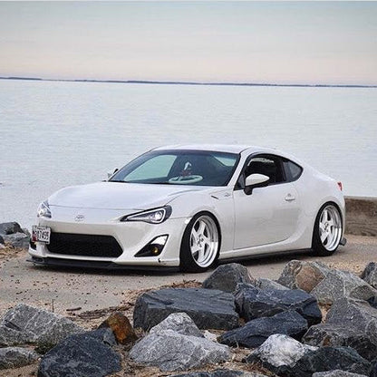 Whistler KR1 White Machined Lip