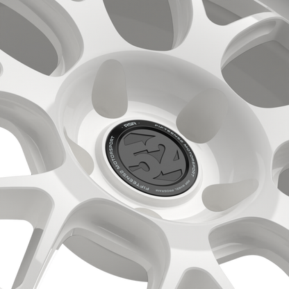 fifteen52 Apex RSR 18x9.5 5x114.3 ET38 Rally White