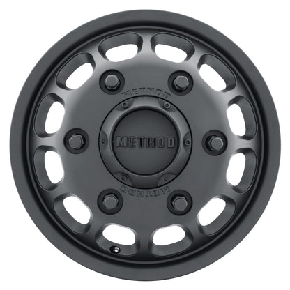 Method MR901 - FRONT 16x5.5 +117mm Offset 6x205 161.04mm CB Matte Black Wheel.