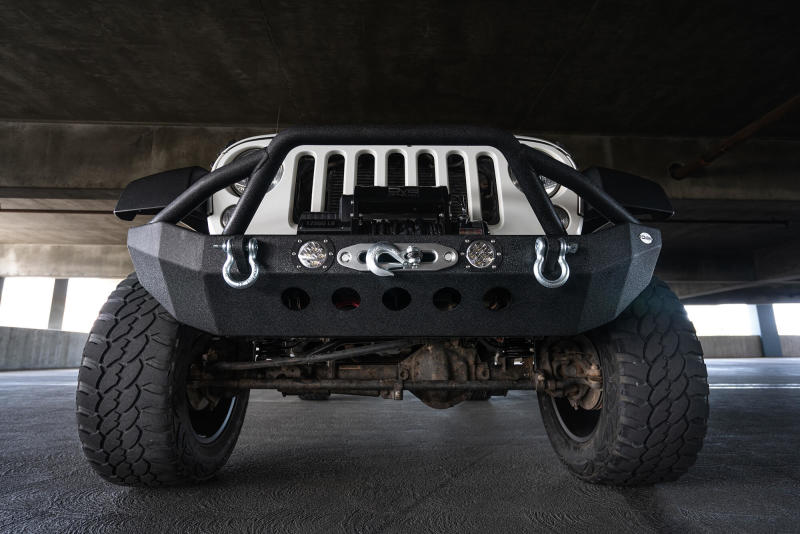 DV8 Offroad 07-18 Jeep Wrangler JK/JL FS-8 Mid Length Steel Front Bumper w/ LED Lights
