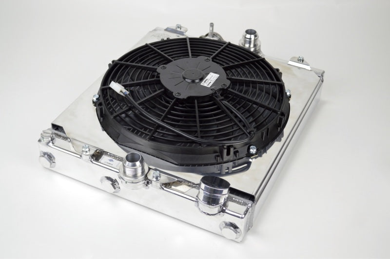 CSF Universal Half Radiator w/-16AN & Slip-On Fittings/12in SPAL Fan & Shroud.
