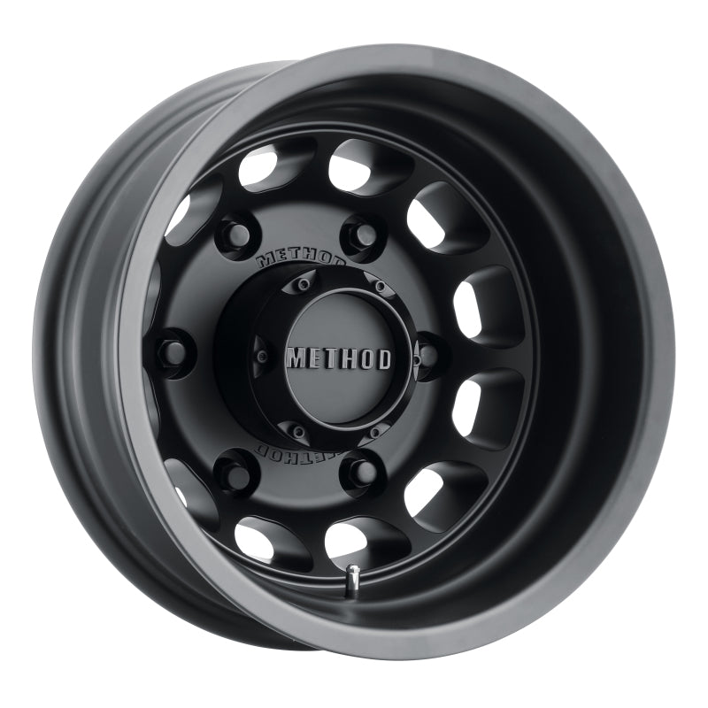 Method MR901 - REAR 16x5.5 -138mm Offset 6x205 161.04mm CB Matte Black Wheel.