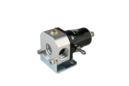 Aeromotive Regulator and Fitting Kit.