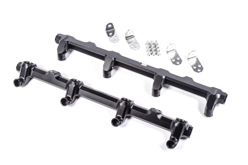 Radium Engineering GM LS9/LSA Engine Fuel Rails.